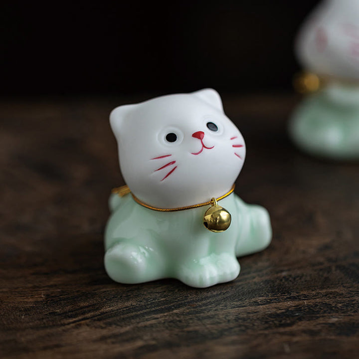 Figurine de Buddha Stones bonheur en céramique vert clair et blanc représentant un mini chat porte-bonheur - image 5
