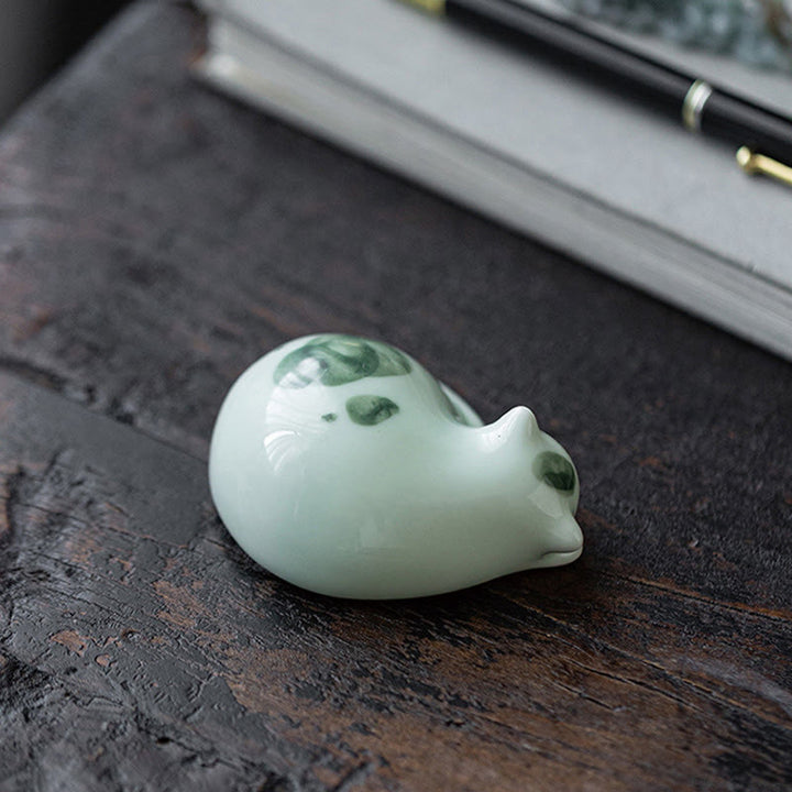 Figurine en céramique représentant un chat endormi, un mini chat tacheté, porte-bonheur , décoration - image 21