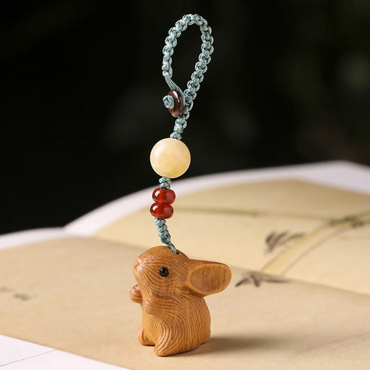Buddha Stones en bois de santal, petite feuille, bois de santal rouge, mini lapin porte-bonheur, protection, décoration à suspendre pour téléphone