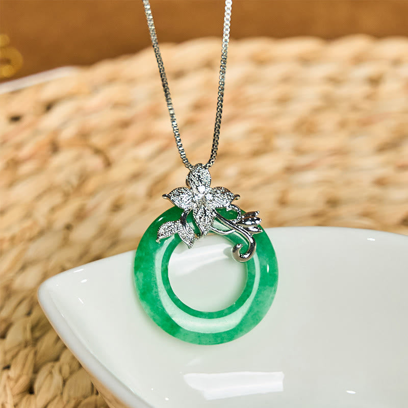 Collier pendentif en alliage de jade cyan avec Buddha Stones et boucle de paix, fleur de guérison et de chance