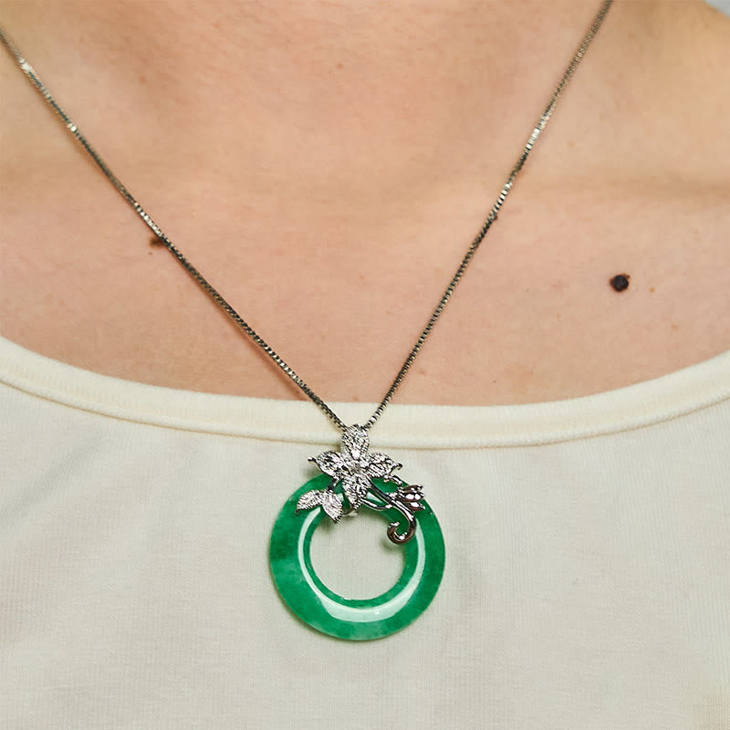 Collier pendentif en alliage de jade cyan avec Buddha Stones et boucle de paix, fleur de guérison et de chance