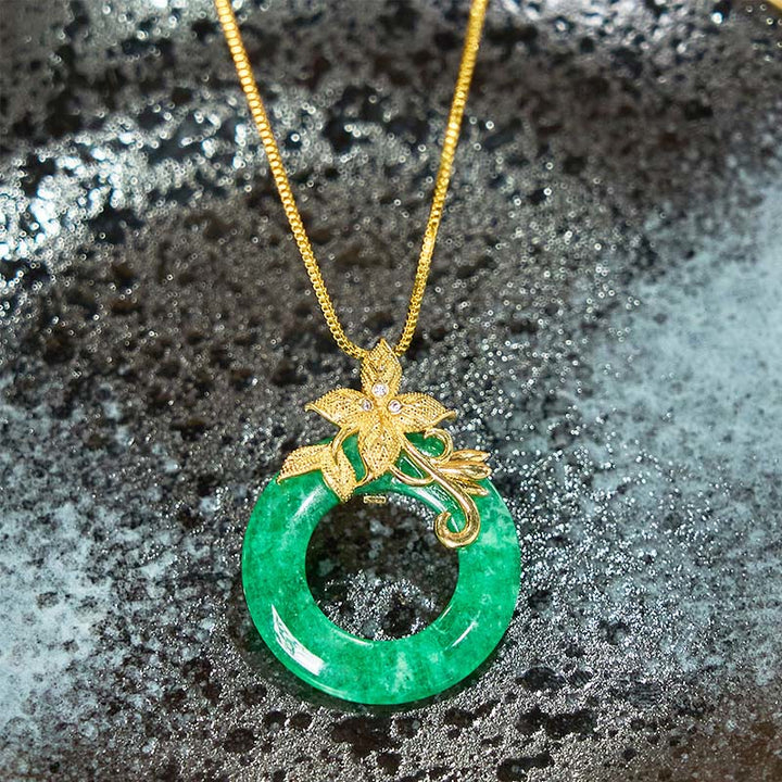 Collier pendentif en alliage de jade cyan avec Buddha Stones et boucle de paix, fleur de guérison et de chance