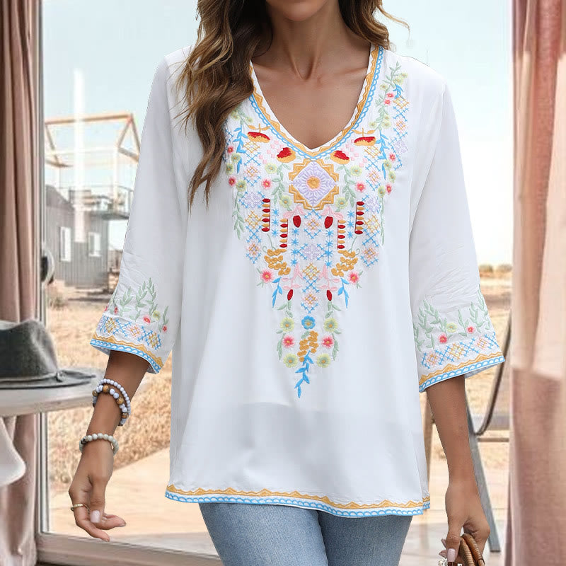 T-shirt femme en coton à manches longues et col en V avec broderie florale et Buddha Stones