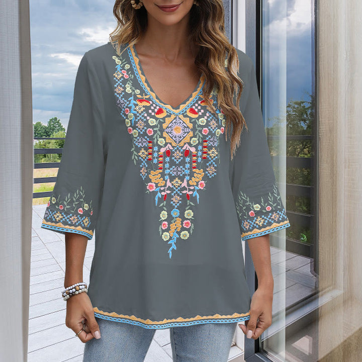 T-shirt femme en coton à manches longues et col en V avec broderie florale et Buddha Stones