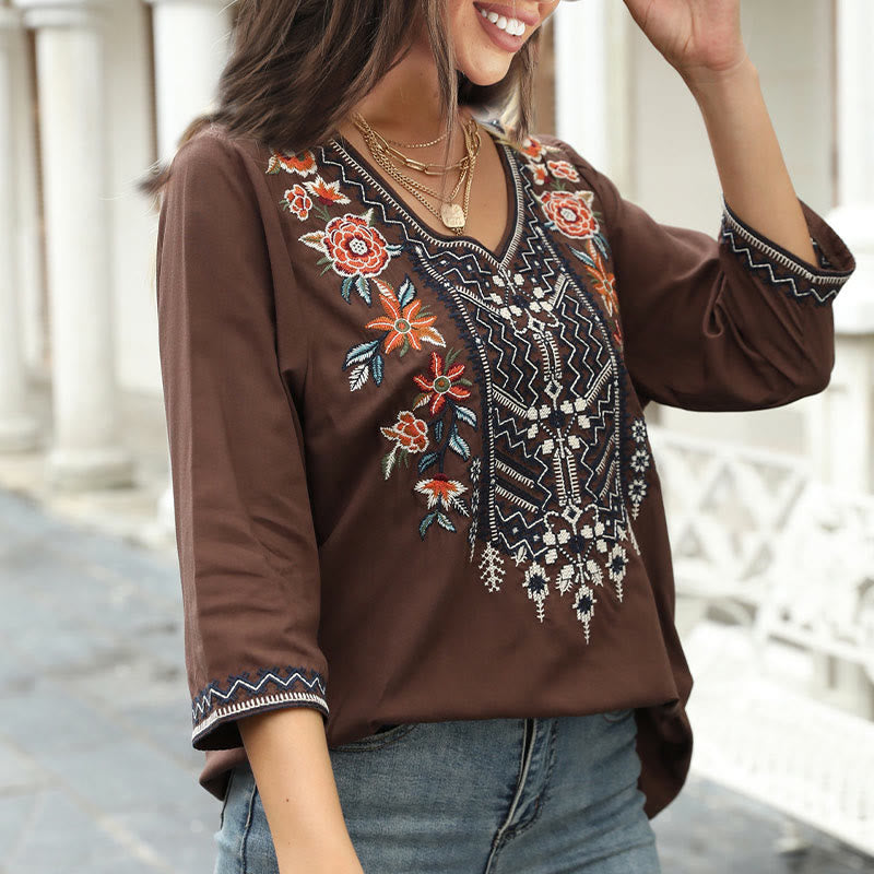 T-shirt décontracté à manches trois-quarts et col en V pour femme, en coton, avec broderie florale et Buddha Stones , collection printemps