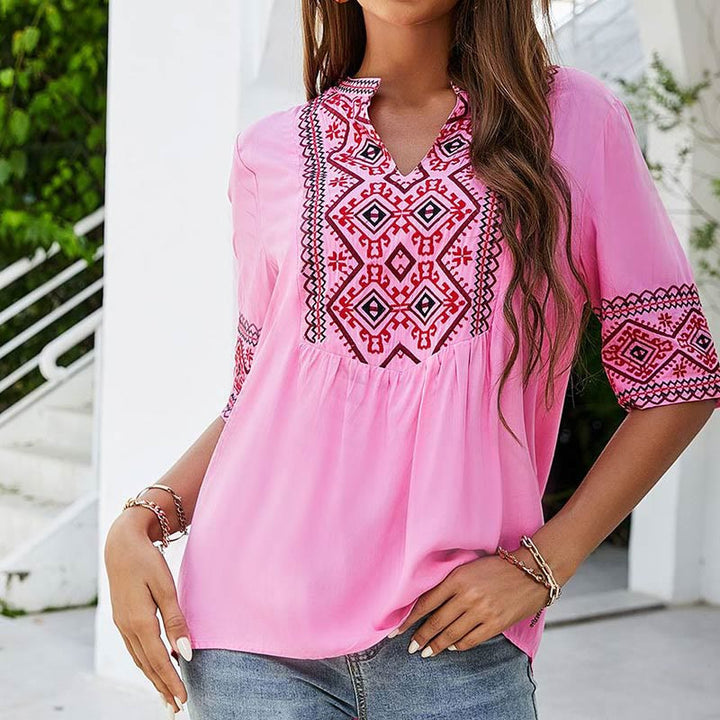 T-shirt femme en coton à manches mi-longues et col en V avec broderie florale style bohème et Buddha Stones