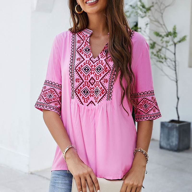T-shirt femme en coton à manches mi-longues et col en V avec broderie florale style bohème et Buddha Stones