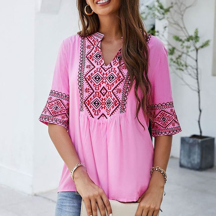 T-shirt femme en coton à manches mi-longues et col en V avec broderie florale style bohème et Buddha Stones