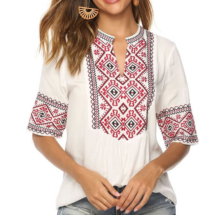 T-shirt femme en coton à manches mi-longues et col en V avec broderie florale style bohème et Buddha Stones