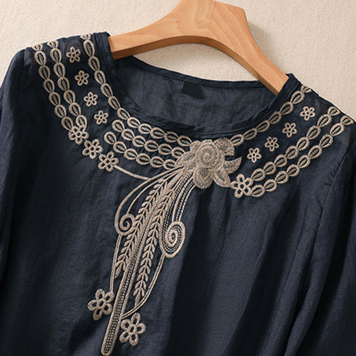 T-shirt femme en coton et lin à manches bouffantes et col ras du cou avec motif floral brodé et motif Buddha Stones