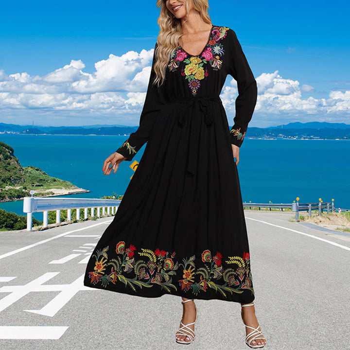 Robe longue ample en coton à motif floral et broderie ethnique noire et unie Buddha Stones - Noir - US12，UK/AU16，EU44 (3XL) - image 0