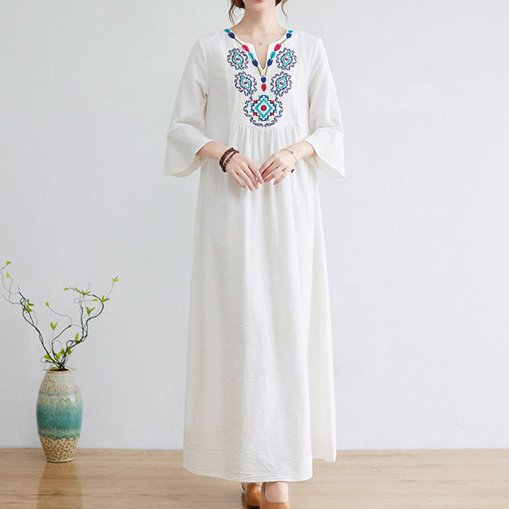 Robe longue ample en coton et lin avec broderie Buddha Stones et motif floral, manches trois-quarts - image 1
