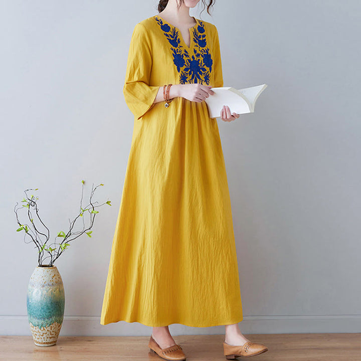 Robe longue décontractée style bohème avec broderie florale et Buddha Stones , design simple, manches trois-quarts, col en V, en coton et lin - image 2