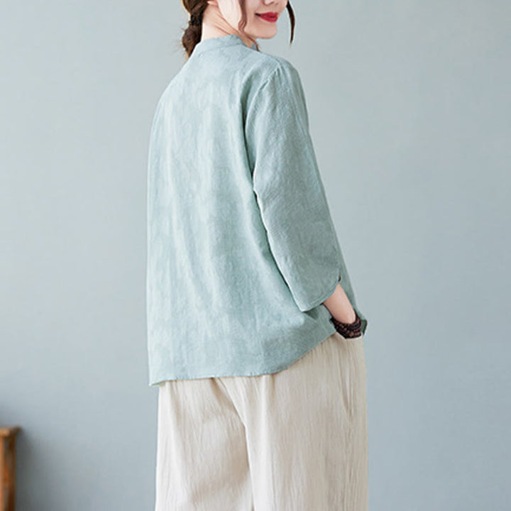 Chemise femme vintage d'été en coton et lin avec broderie florale stéréoscopique et manches trois-quarts et boutons grenouille - image 21