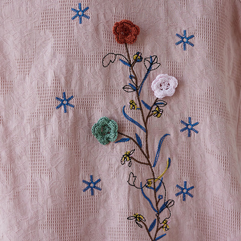 Chemise femme vintage d'été en coton et lin avec broderie florale stéréoscopique et manches trois-quarts et boutons grenouille - image 13