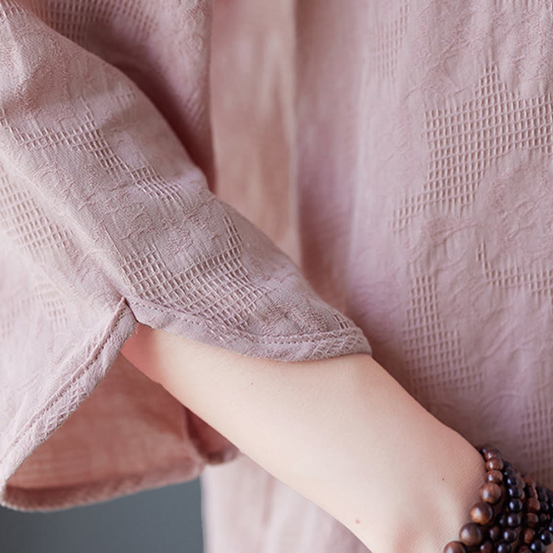 Chemise femme vintage d'été en coton et lin avec broderie florale stéréoscopique et manches trois-quarts et boutons grenouille - image 12