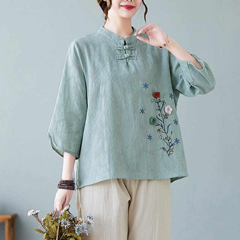 Chemise femme vintage d'été en coton et lin avec broderie florale stéréoscopique et manches trois-quarts et boutons grenouille - image 20