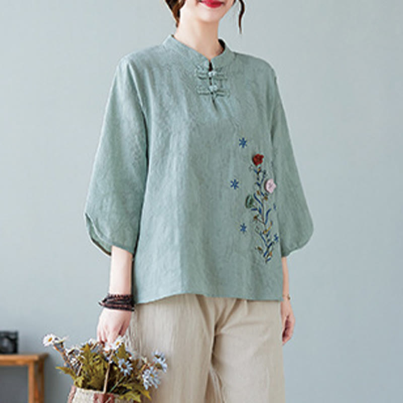 Chemise femme vintage d'été en coton et lin avec broderie florale stéréoscopique et manches trois-quarts et boutons grenouille - image 19