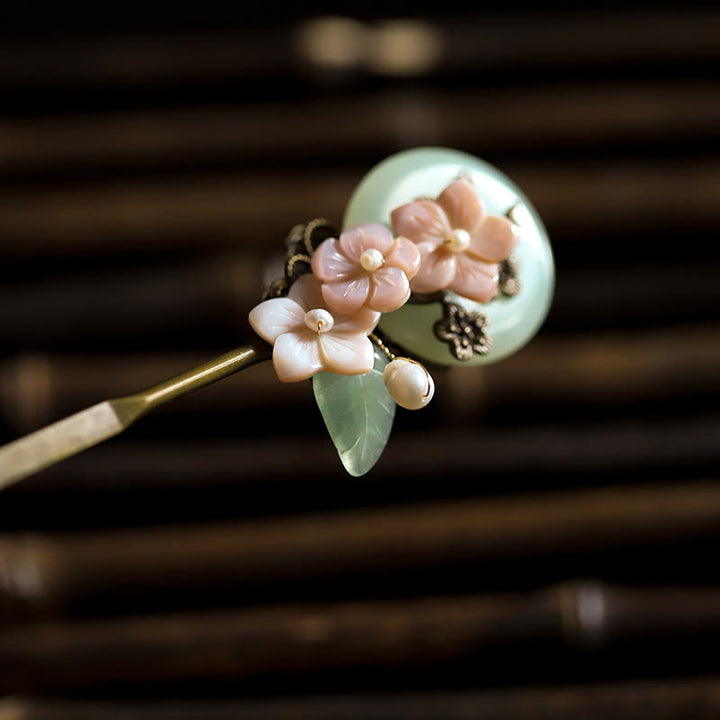 Épingle à cheveux porte-bonheur en Buddha Stones , jade, coquillage, fleur, feuilles