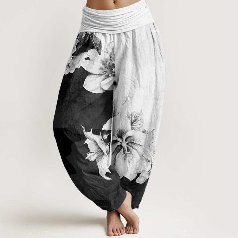 Pantalon sarouel à taille élastique pour femme, motif camélia et Buddha Stones - Fumée blanche - US22，UK/AU26，EU54 (6XL) - image 1