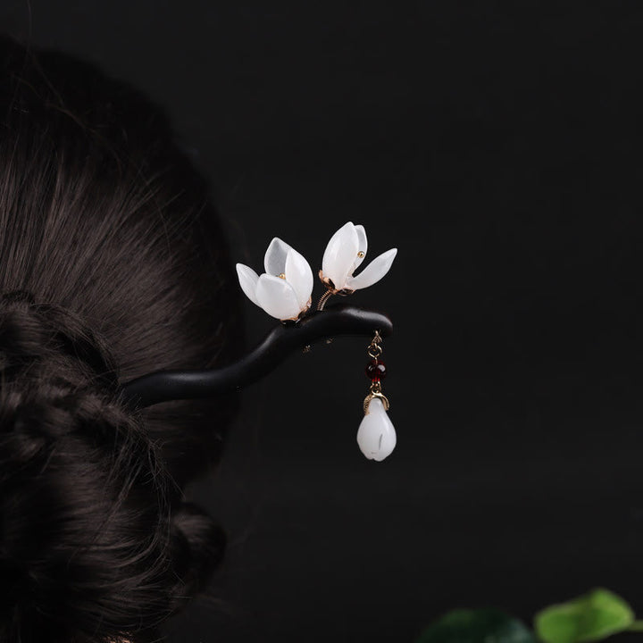 Épingle à cheveux en ébène et pétales de fleurs de magnolia avec Buddha Stones