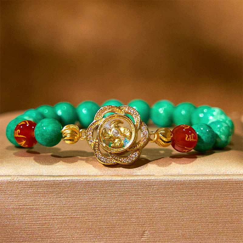 Bracelet de prospérité en jade naturel avec breloque cyclone Om Mani Padme Hum et Buddha Stones