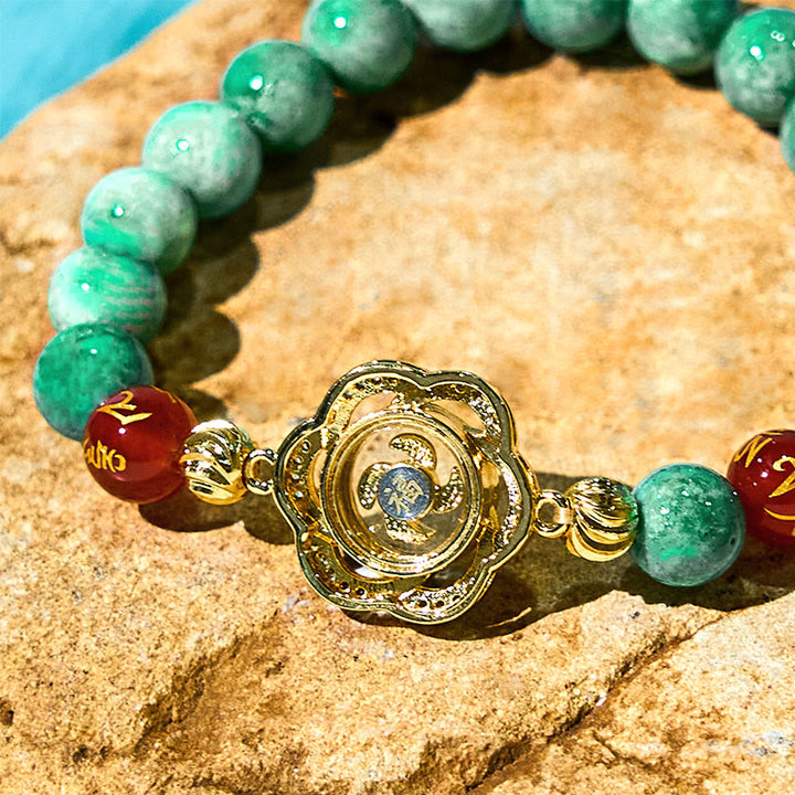Bracelet de prospérité en jade naturel avec breloque cyclone Om Mani Padme Hum et Buddha Stones