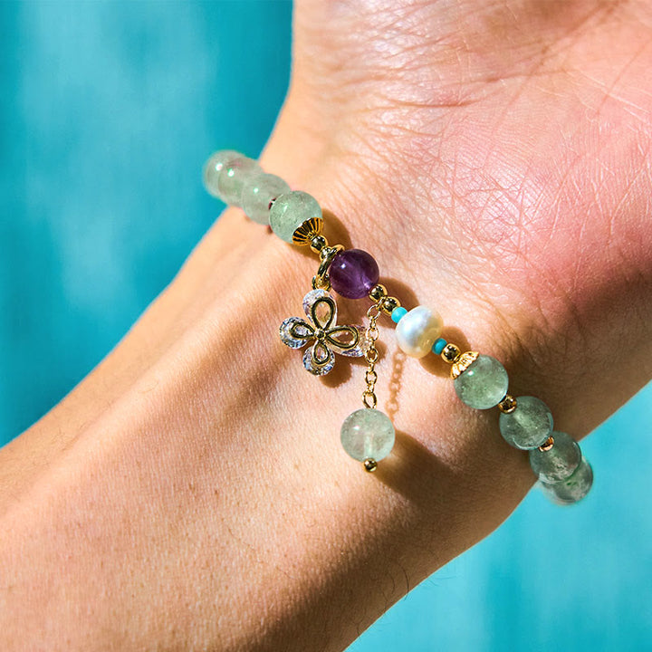 Bracelet d'amour avec breloque papillon en quartz fraise vert et quartz fraise naturel Buddha Stones