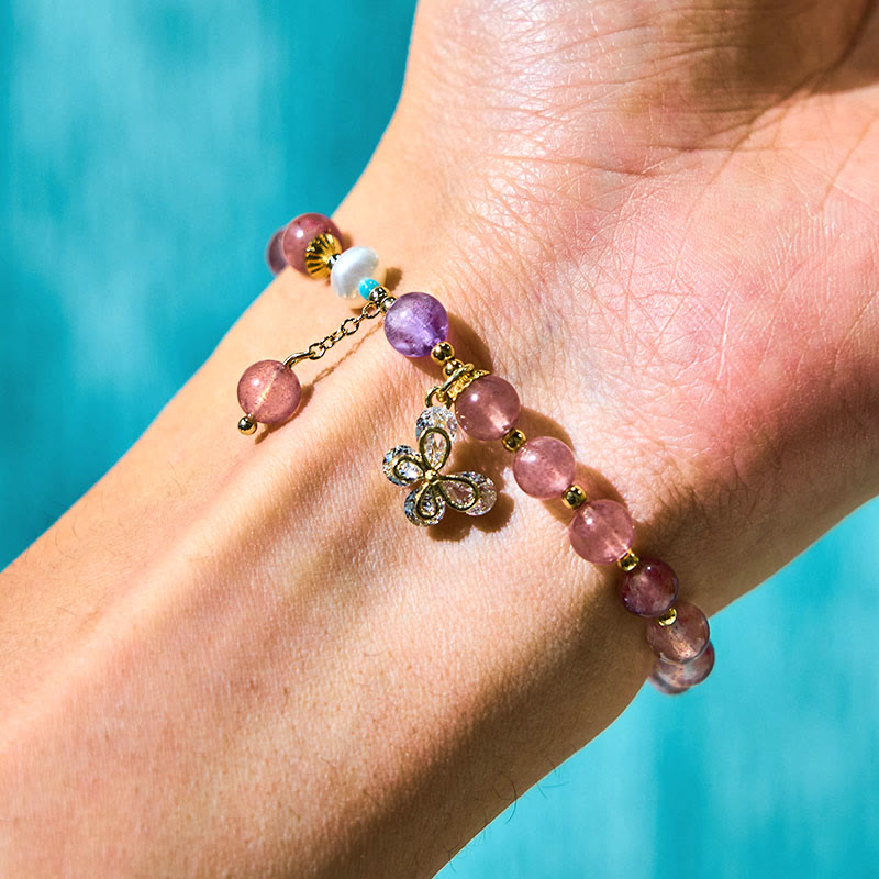 Bracelet d'amour avec breloque papillon en quartz fraise vert et quartz fraise naturel Buddha Stones