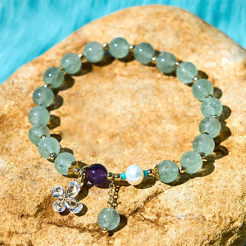 Bracelet d'amour avec breloque papillon en quartz fraise vert et quartz fraise naturel Buddha Stones