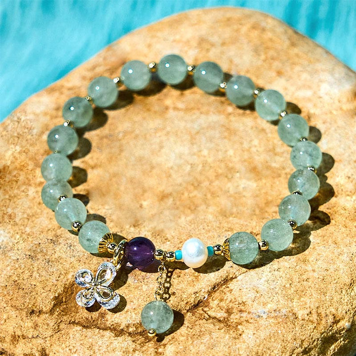 Bracelet d'amour avec breloque papillon en quartz fraise vert et quartz fraise naturel Buddha Stones
