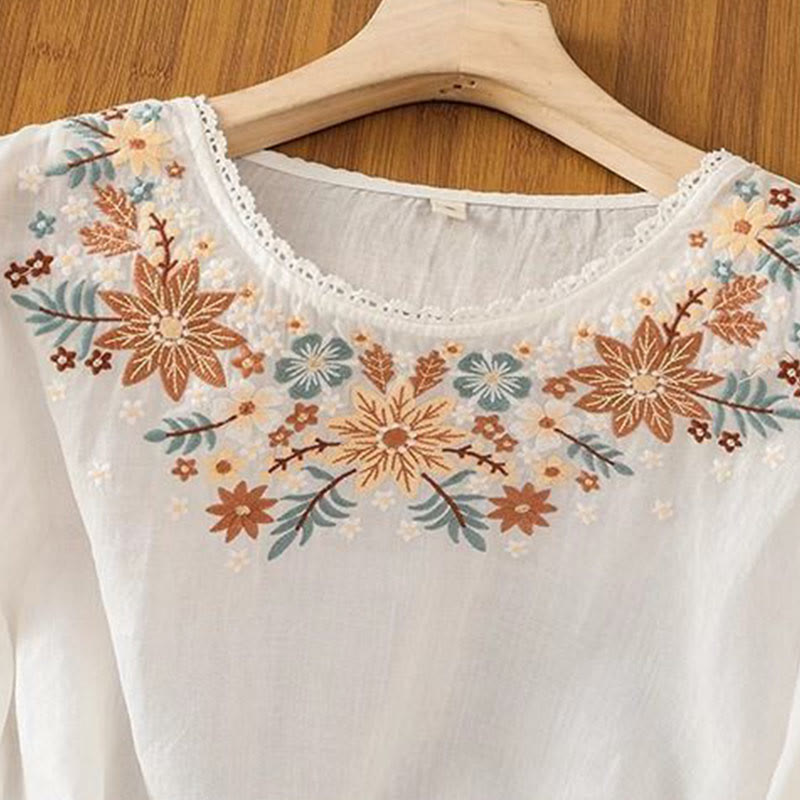 T-shirt décontracté en coton et lin à manches trois-quarts et col ras du cou pour femme avec broderie de fleurs et de feuilles de Buddha Stones