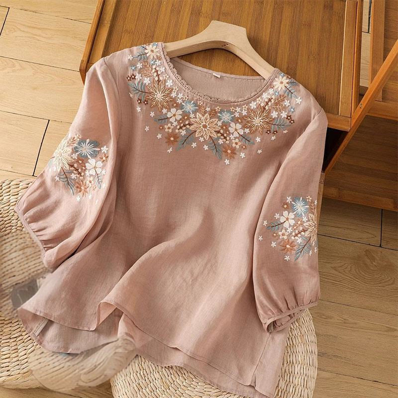 T-shirt décontracté en coton et lin à manches trois-quarts et col ras du cou pour femme avec broderie de fleurs et de feuilles de Buddha Stones