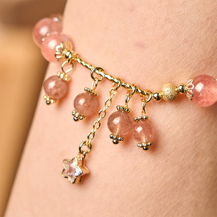 Bracelet positif en quartz fraise naturel avec trèfle à quatre feuilles et étoile Buddha Stones