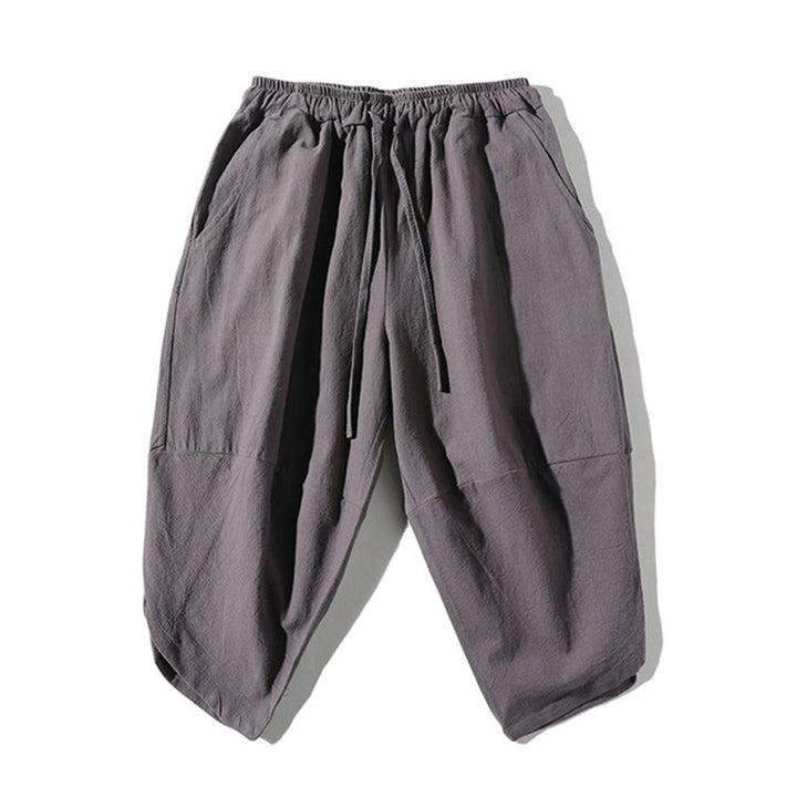 Ensemble de vêtements de méditation pour homme Buddha Stones (2 pièces) : T-shirt uni à col cranté, short large à poches. - image 3