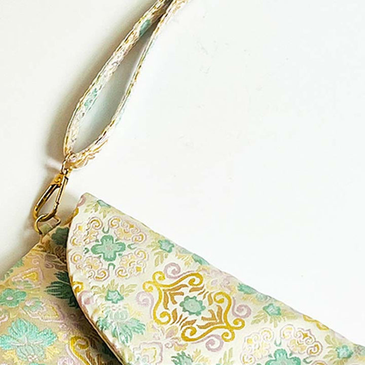 Sac bandoulière en polyester et coton brodé avec motifs de fleurs rétro et Buddha Stones