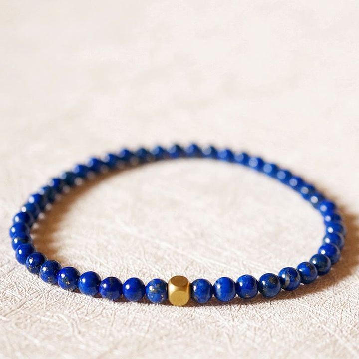 Bracelet de soins personnels ultra-fin en perles de lazurite de 4 mm de Buddha Stones