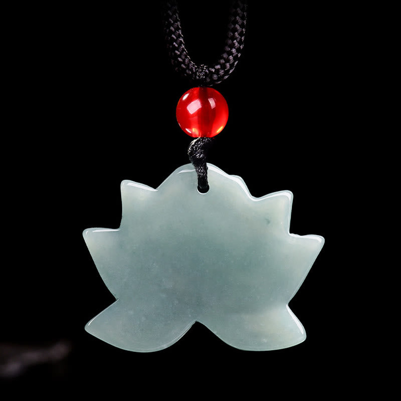 Collier pendentif en jade sculpté avec motif de fleur de lotus et Buddha Stones - image 4