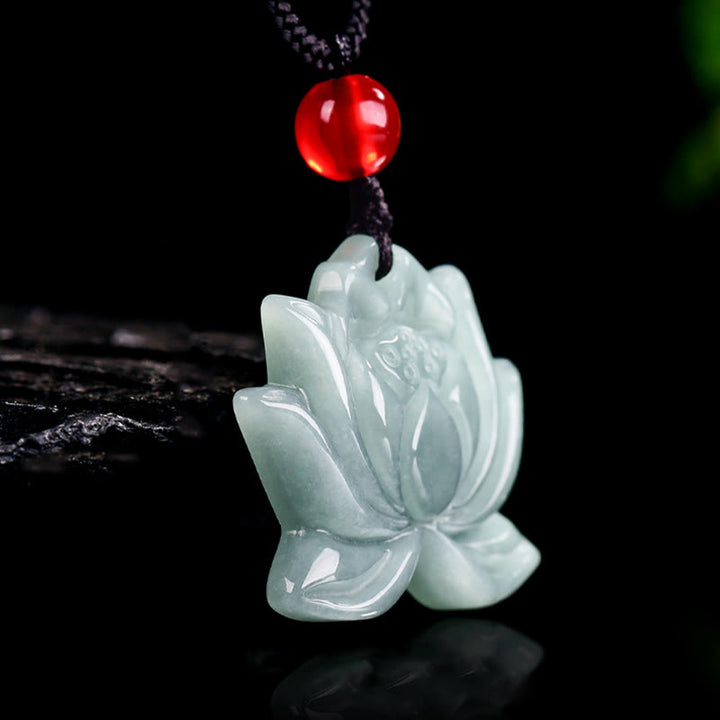 Collier pendentif en jade sculpté avec motif de fleur de lotus et Buddha Stones - image 5