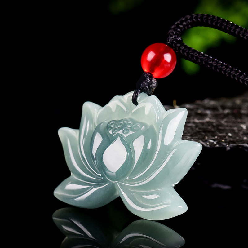 Collier pendentif en jade sculpté avec motif de fleur de lotus et Buddha Stones - image 2