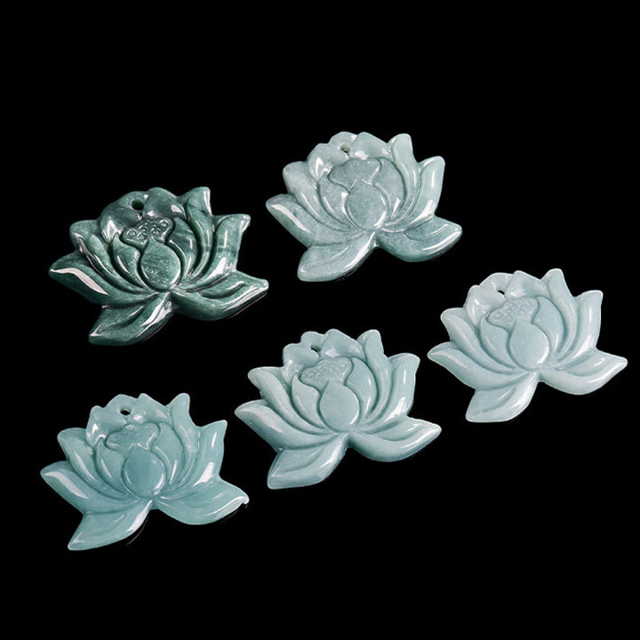 Collier pendentif en jade sculpté avec motif de fleur de lotus et Buddha Stones - image 9