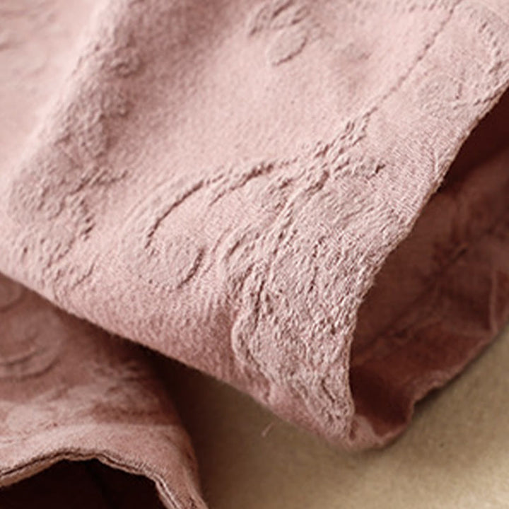 Chemise femme en coton à manches longues et boutons grenouille, motif fleurs brodées de Buddha Stones - image 9