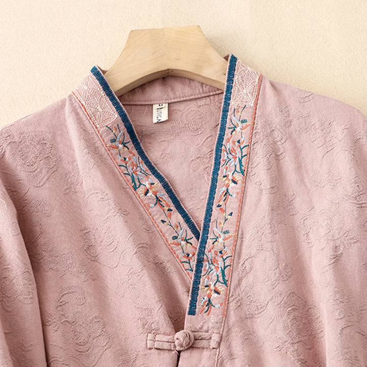 Chemise femme en coton à manches longues et boutons grenouille, motif fleurs brodées de Buddha Stones - image 4