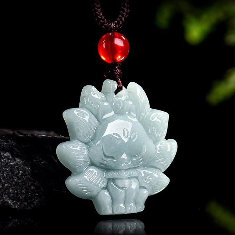Collier pendentif renard à neuf queues en jade vert naturel et Buddha Stones