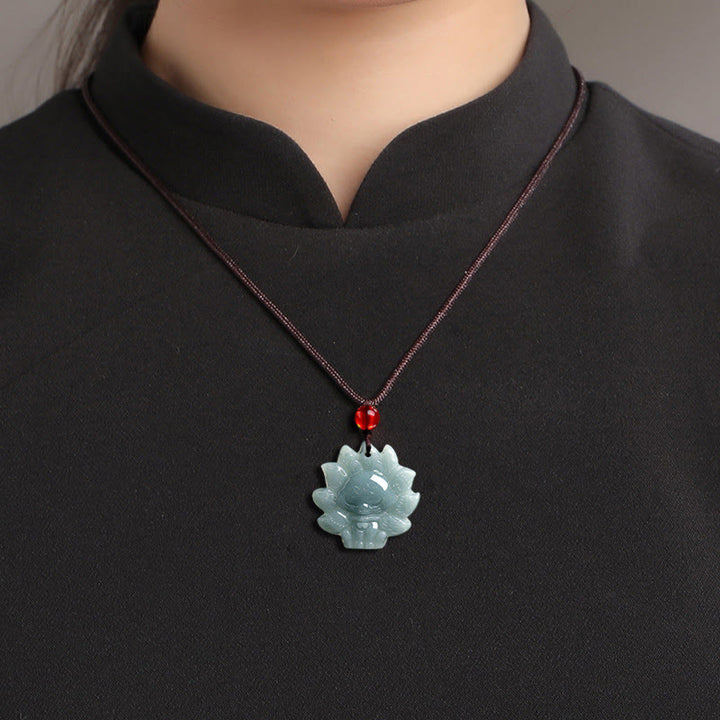 Collier pendentif renard à neuf queues en jade vert naturel et Buddha Stones