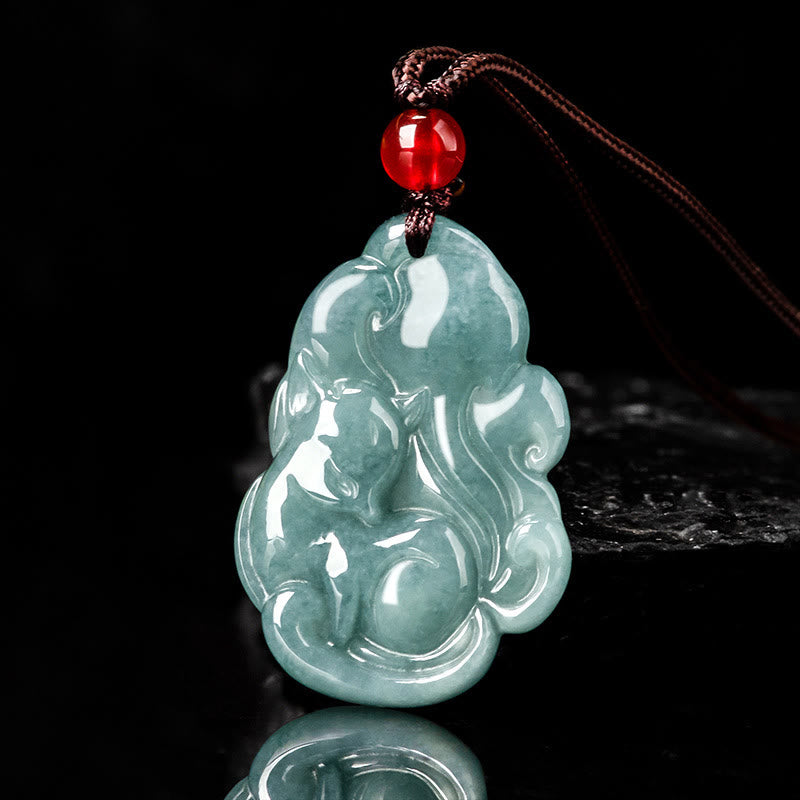 Collier pendentif fée renard à neuf queues en jade vert naturel avec Buddha Stones