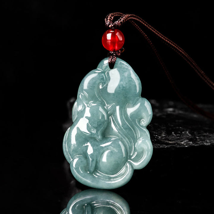 Collier pendentif fée renard à neuf queues en jade vert naturel avec Buddha Stones