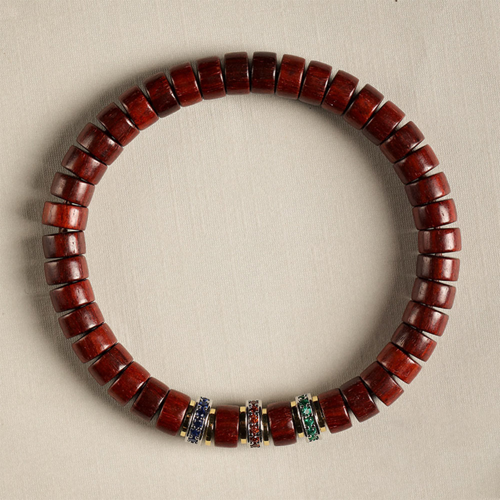 Bracelet de paix en bois d' Buddha Stones et petites feuilles de santal rouge et zircon