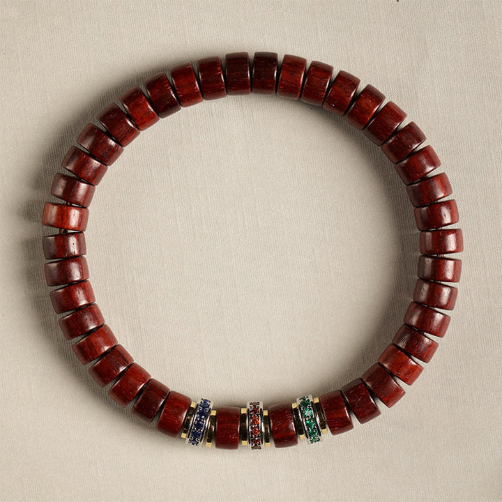Bracelet de paix en bois d' Buddha Stones et petites feuilles de santal rouge et zircon