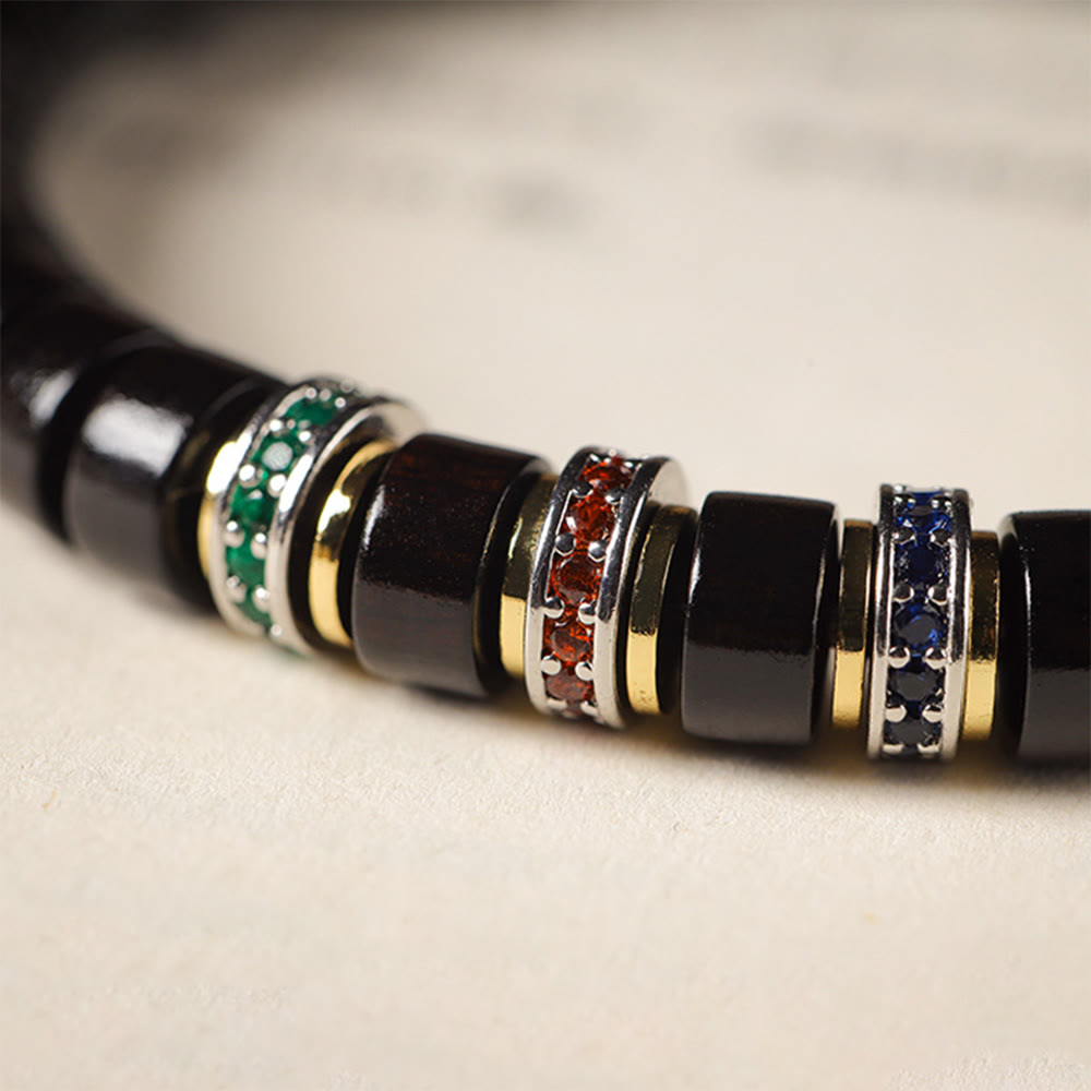 Bracelet de paix en bois d' Buddha Stones et petites feuilles de santal rouge et zircon